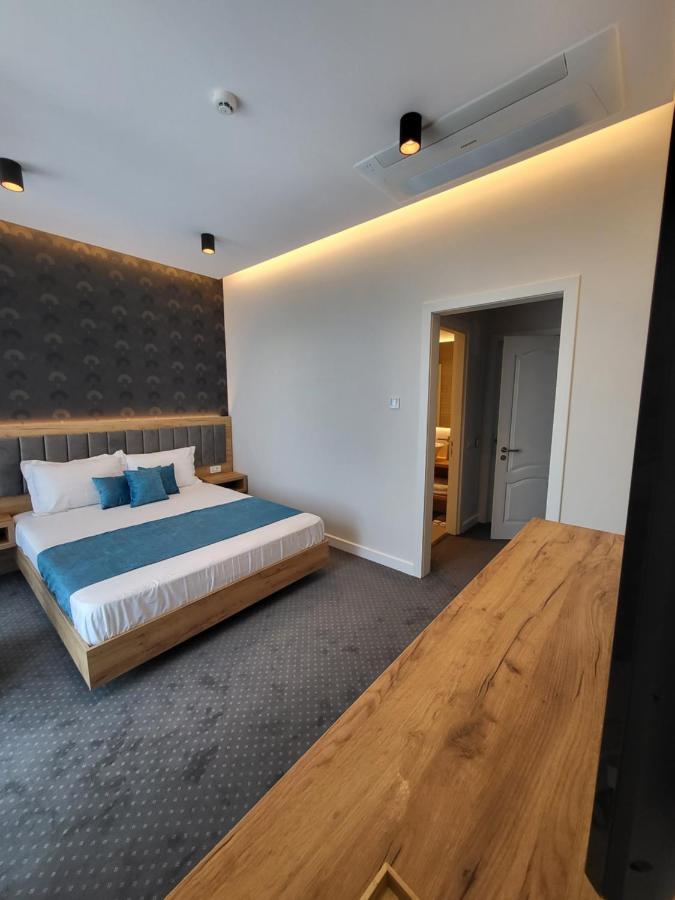 Hotel Excellence Bükreş Dış mekan fotoğraf